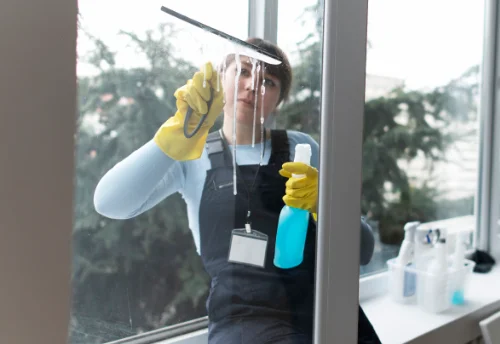 Nettoyage de vitres intérieures et extérieures à Kersaint-Plabennec